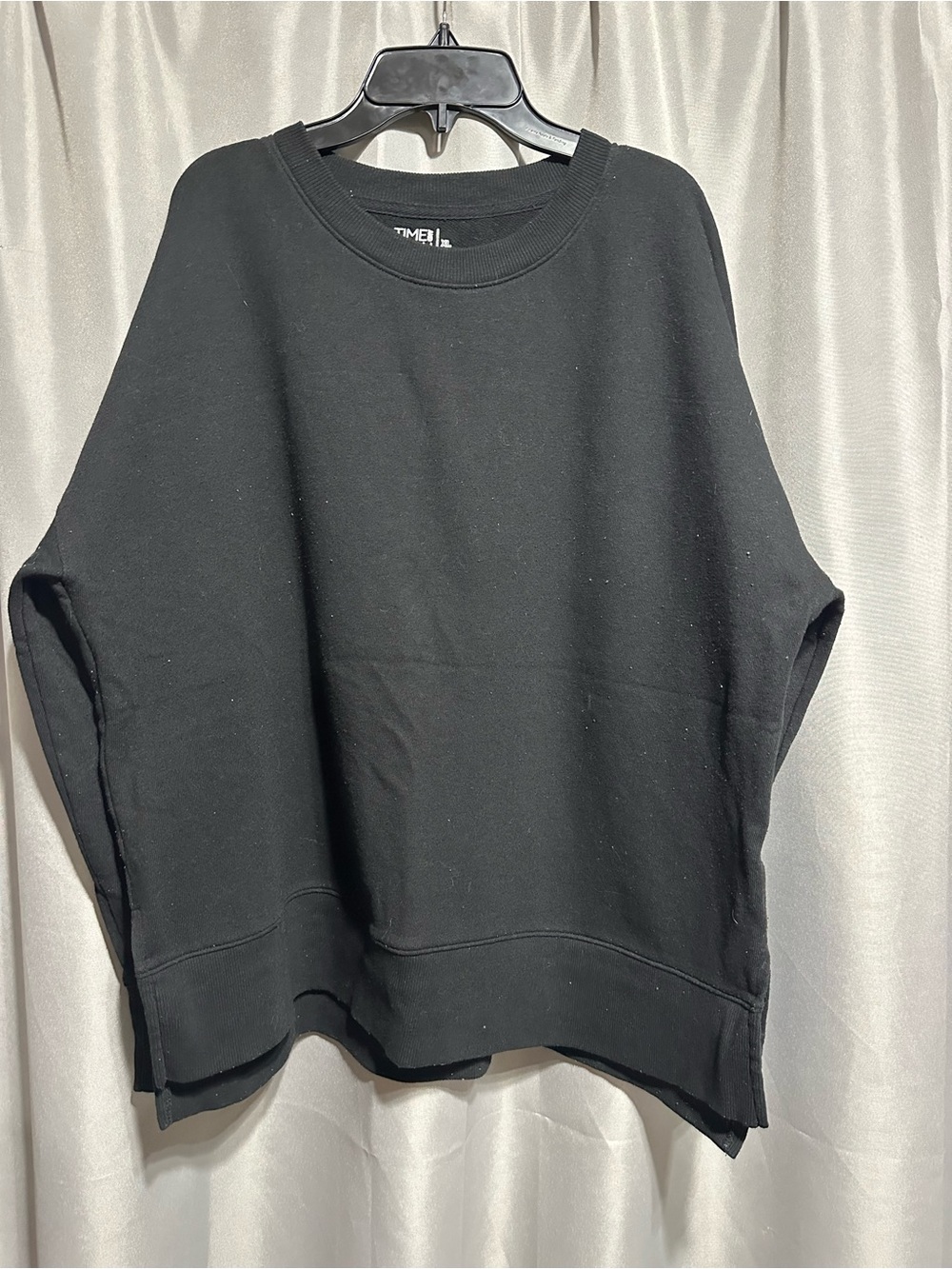 Time and Tru Black Crewneck Sweater
